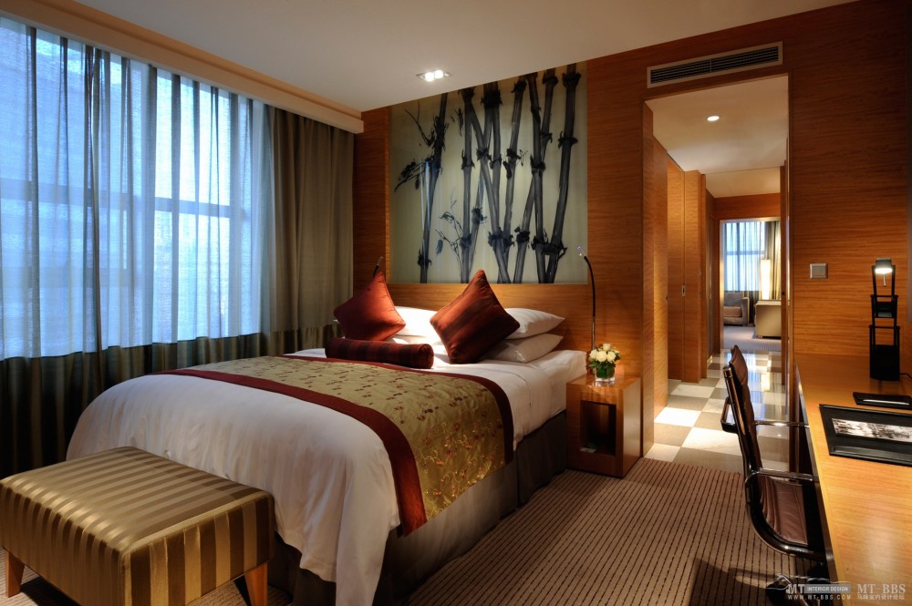 大连凯宾斯基酒店 Kempinski Hotel Dalian_Print_Deluxe-Suite-Bedroom.jpg