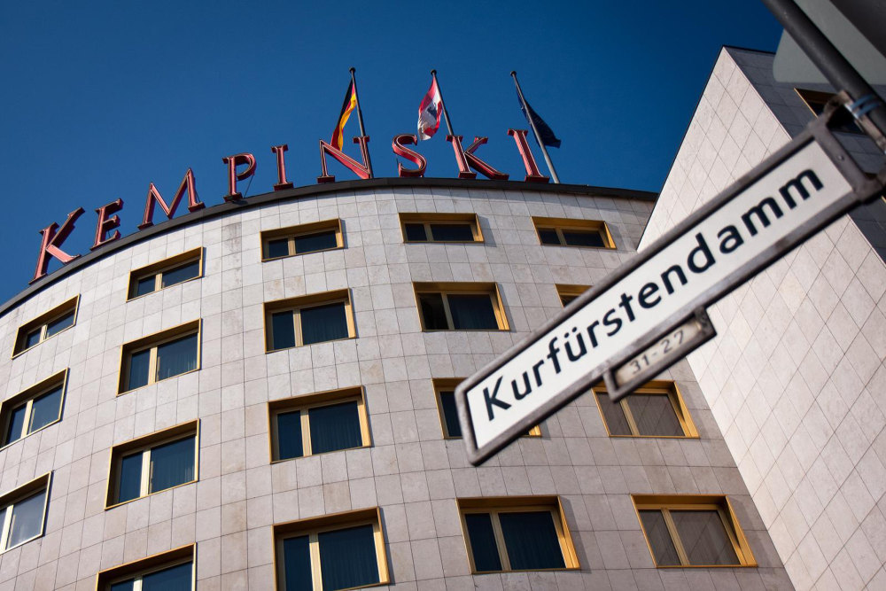 柏林布里斯托尔凯宾斯基酒店 Kempinski Hotel Bristol Berlin_Print_BER1HotelKudammL.jpg