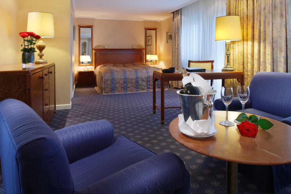 柏林布里斯托尔凯宾斯基酒店 Kempinski Hotel Bristol Berlin_Print_BER1JuniorSuiteBJS.jpg