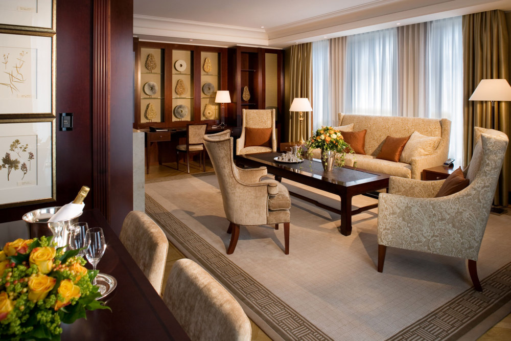 柏林阿德隆凯宾斯基酒店 Hotel Adlon Kempinski Berlin_Print_BER2LindenSuiteLDS1.jpg