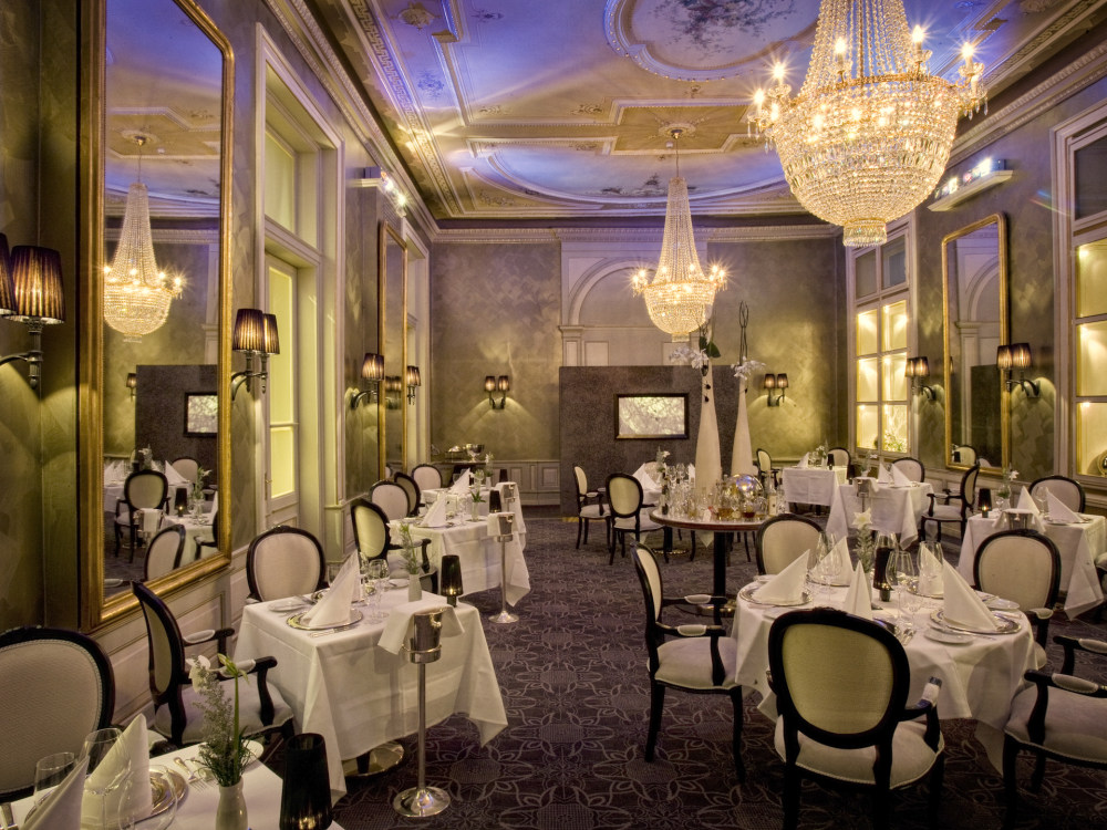 瑞士圣莫里茨凯宾斯基酒店 Kempinski Grand Hotel des Bains St. Moritz_Print_Restaurant-C-dOro.jpg