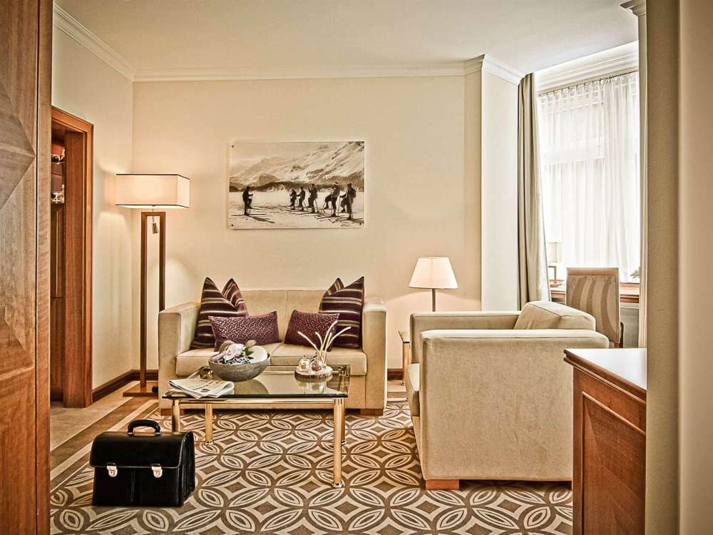 瑞士圣莫里茨凯宾斯基酒店 Kempinski Grand Hotel des Bains St. Moritz_SMV_ClassicJuniorSuite_L_BJS.jpg