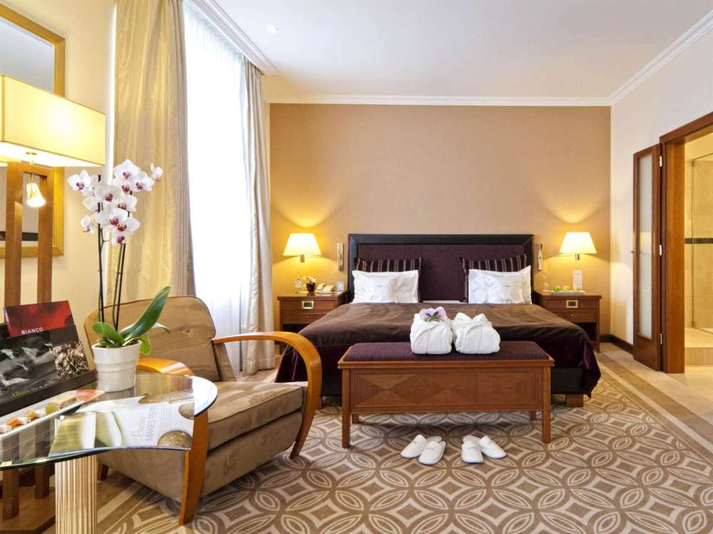 瑞士圣莫里茨凯宾斯基酒店 Kempinski Grand Hotel des Bains St. Moritz_SMV_DeluxeRoom_L_A1K.jpg