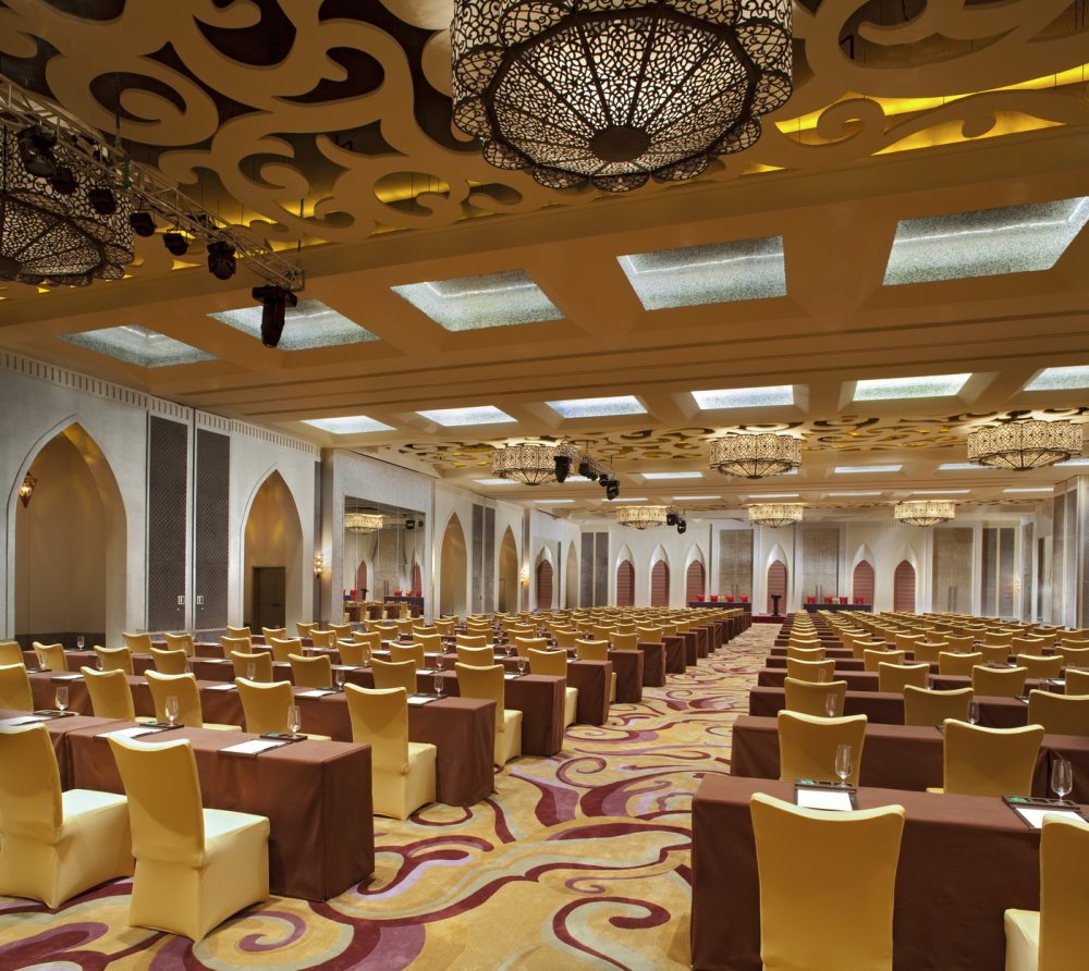 清远狮子湖喜来登度假酒店(Sheraton Qingyuan Lion Lake Resort)(WATG)_Grand Ballroom - classroom setup.jpg