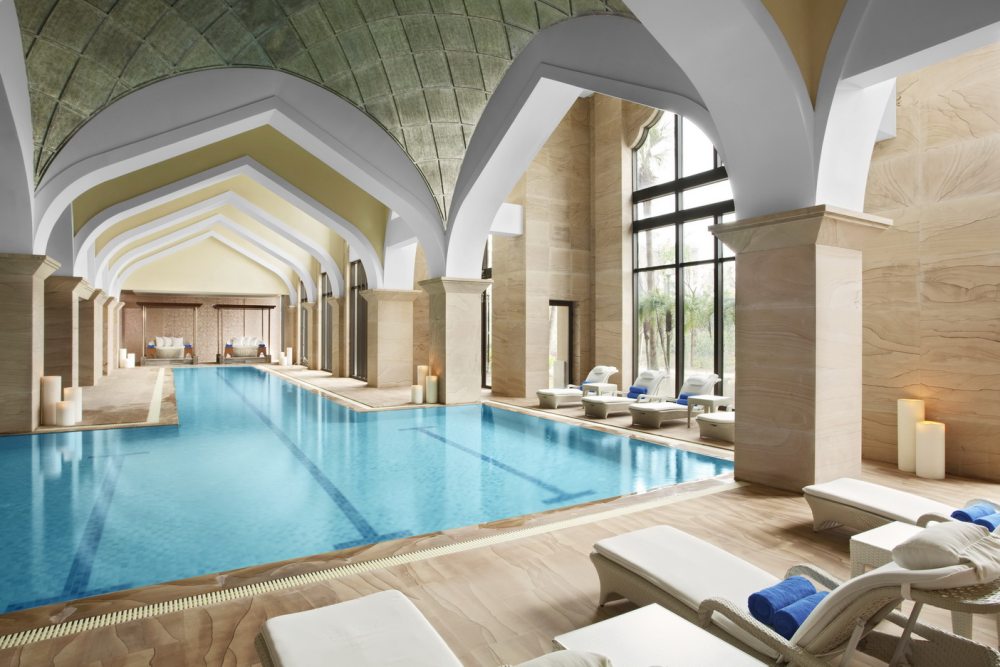 清远狮子湖喜来登度假酒店(Sheraton Qingyuan Lion Lake Resort)(WATG)_Indoor Swimming Pool.jpg