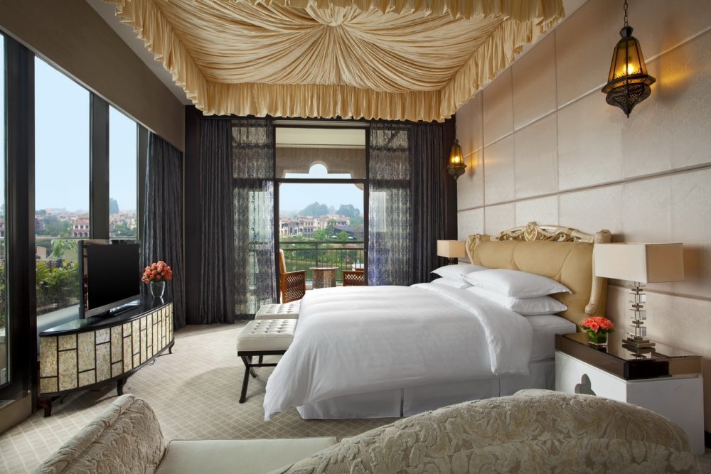 清远狮子湖喜来登度假酒店(Sheraton Qingyuan Lion Lake Resort)(WATG)_Presidential Suite - Bedroom.jpg