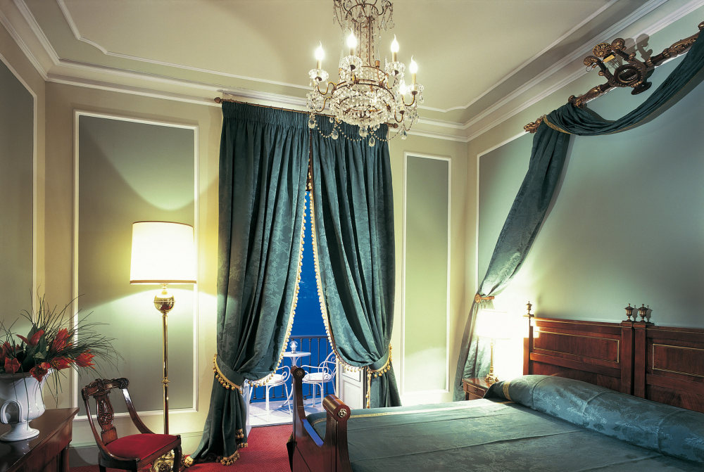意大利米兰科莫湖埃斯特庄园 Villa d’Este_Suite-bedroom.jpg