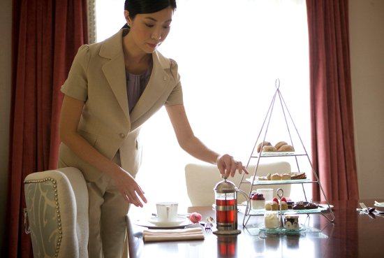 阿布扎比瑞吉酒店 The St. Regis Abu Dhabi_afternoon-tea_lg.jpg