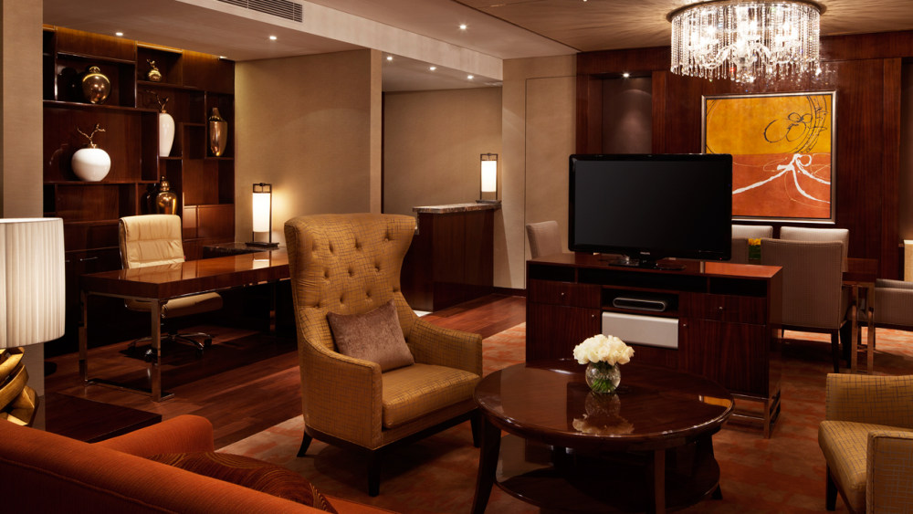 济南万达凯悦酒店(官方摄影) Hyatt Regency Jinan_JINHR_P029_Diplomat_Suite_Living_Room_50301.jpg