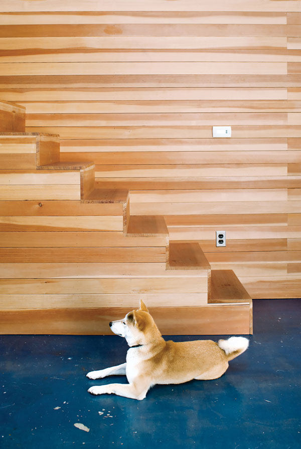 Wood-Cladded Bedroom Design Integrated in Original Californian Loft_05.jpg