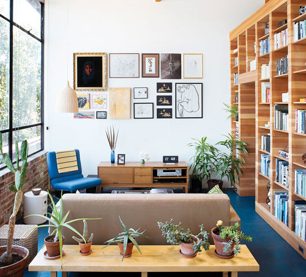 Wood-Cladded Bedroom Design Integrated in Original Californian Loft_03.jpg