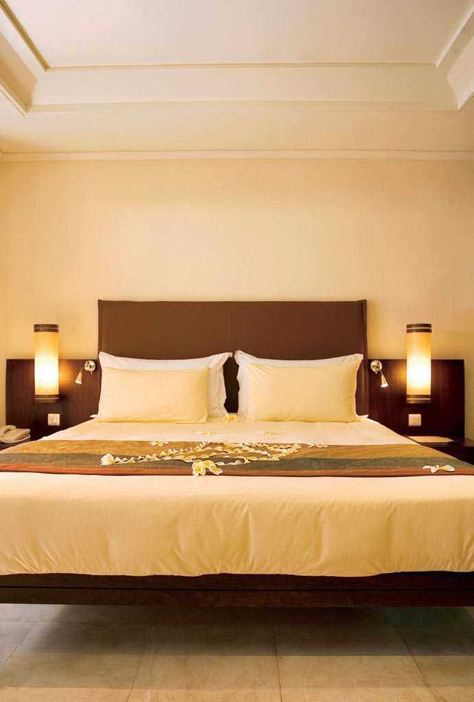 毛里求斯Constance Belle Mare Plage度假酒店_phoca_thumb_l_BMPBS-Bedroom1.jpg
