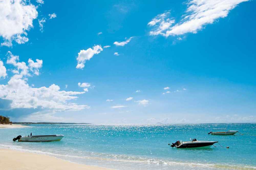 毛里求斯Constance Belle Mare Plage度假酒店_phoca_thumb_l_BMPDS-Beach&Sea.jpg