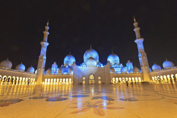 世界上最奢华的清真寺 -谢赫扎伊德清真寺_704d266b4138b52983bf5ab501ed9639.jpg