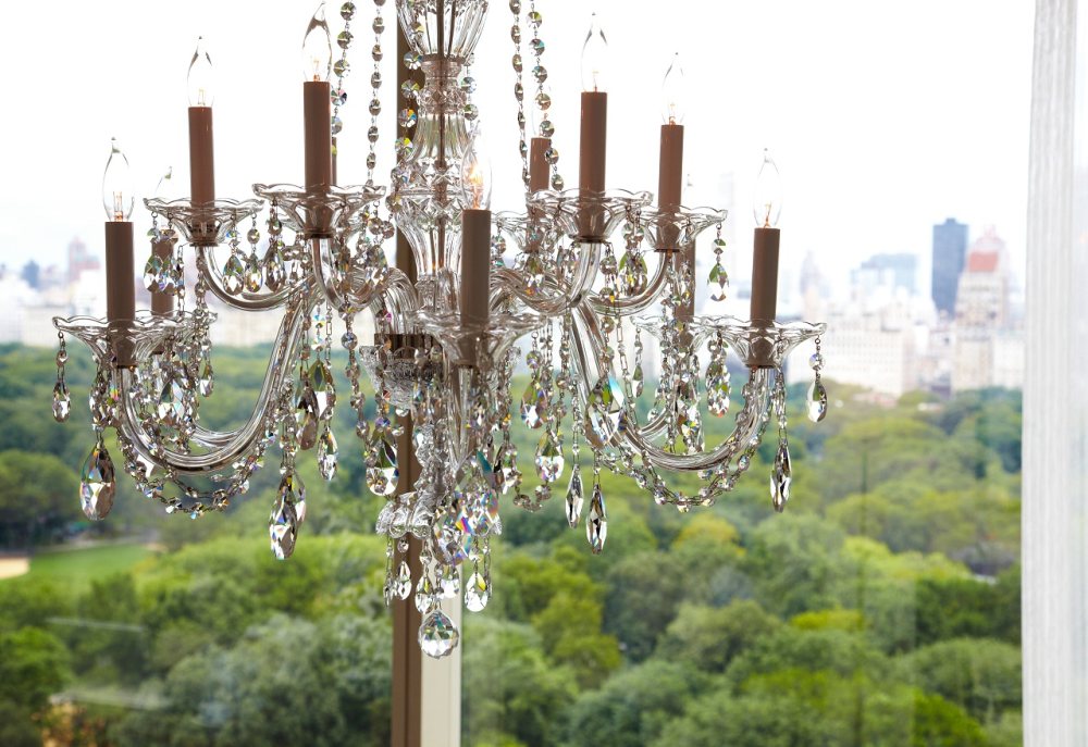 纽约中央公园特朗普酒店 Trump International Hotel & Tower New York_NYC---Chandelier-Middle-High-Res.jpg