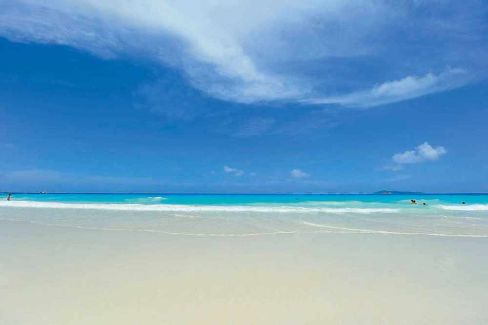 塞舌尔康斯坦茨利莫里亚度假村 Constance Lémuria Resort_phoca_thumb_l_CLRPBP11_Beach06.jpg