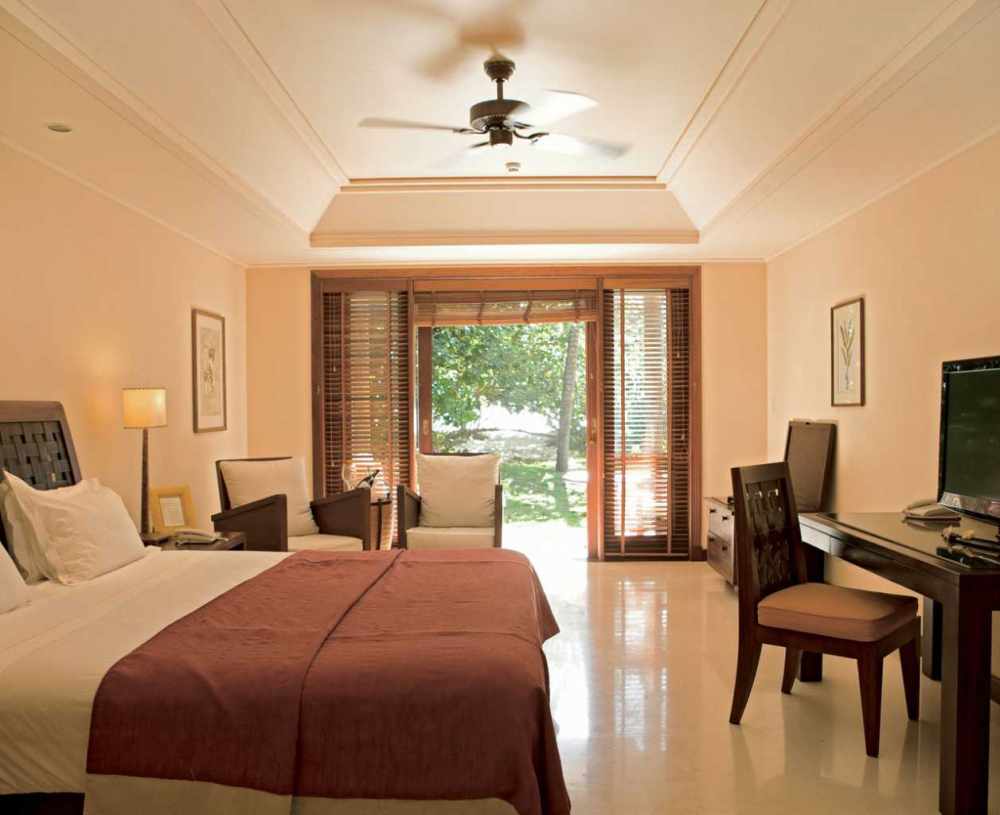 塞舌尔康斯坦茨利莫里亚度假村 Constance Lémuria Resort_phoca_thumb_l_CLRPBS09_JuniorSuite1.jpg