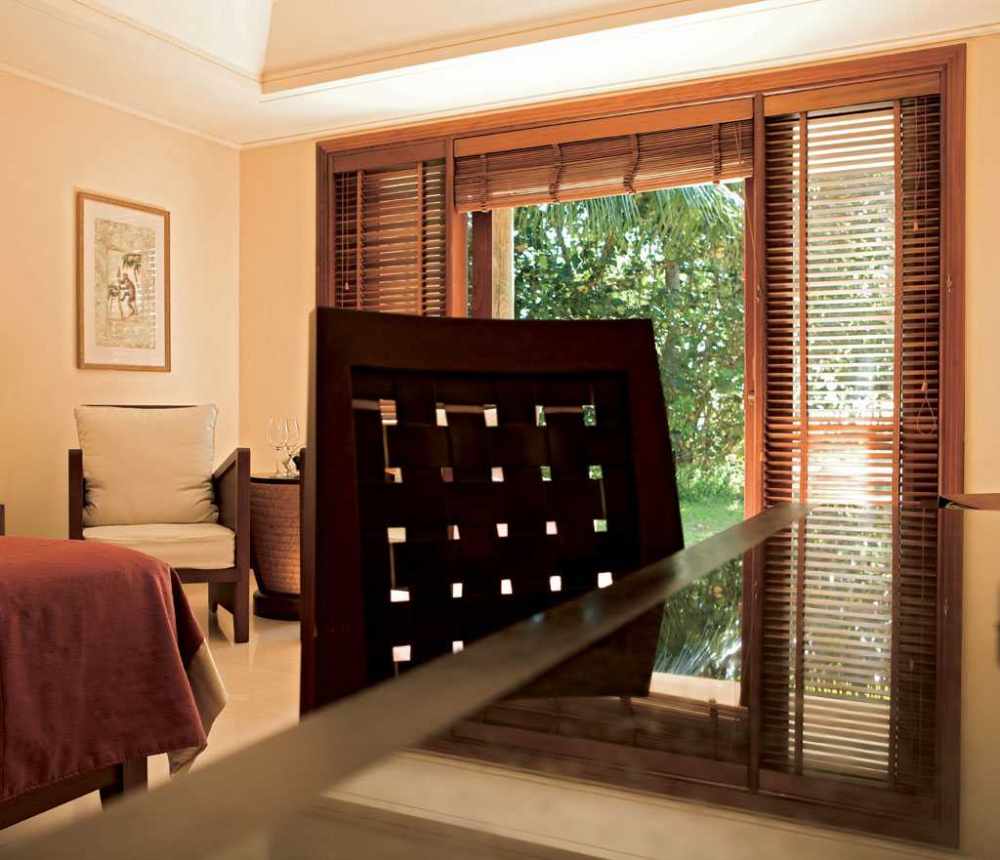 塞舌尔康斯坦茨利莫里亚度假村 Constance Lémuria Resort_phoca_thumb_l_CLRPBS09_JuniorSuite3.jpg