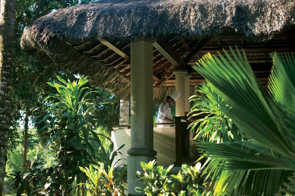 塞舌尔康斯坦茨利莫里亚度假村 Constance Lémuria Resort_phoca_thumb_l_CLRPBS09_SeaHResto1.jpg