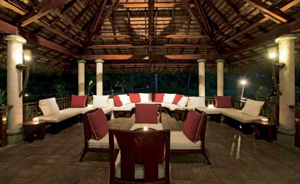 塞舌尔康斯坦茨利莫里亚度假村 Constance Lémuria Resort_phoca_thumb_l_CLRPBS09_SeaHResto4.jpg