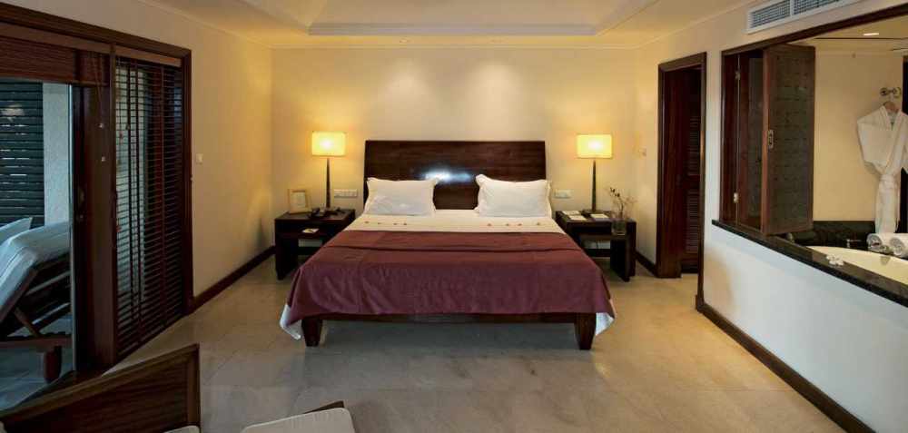 塞舌尔康斯坦茨利莫里亚度假村 Constance Lémuria Resort_phoca_thumb_l_CLRPBS09_SeniorSuite2.jpg