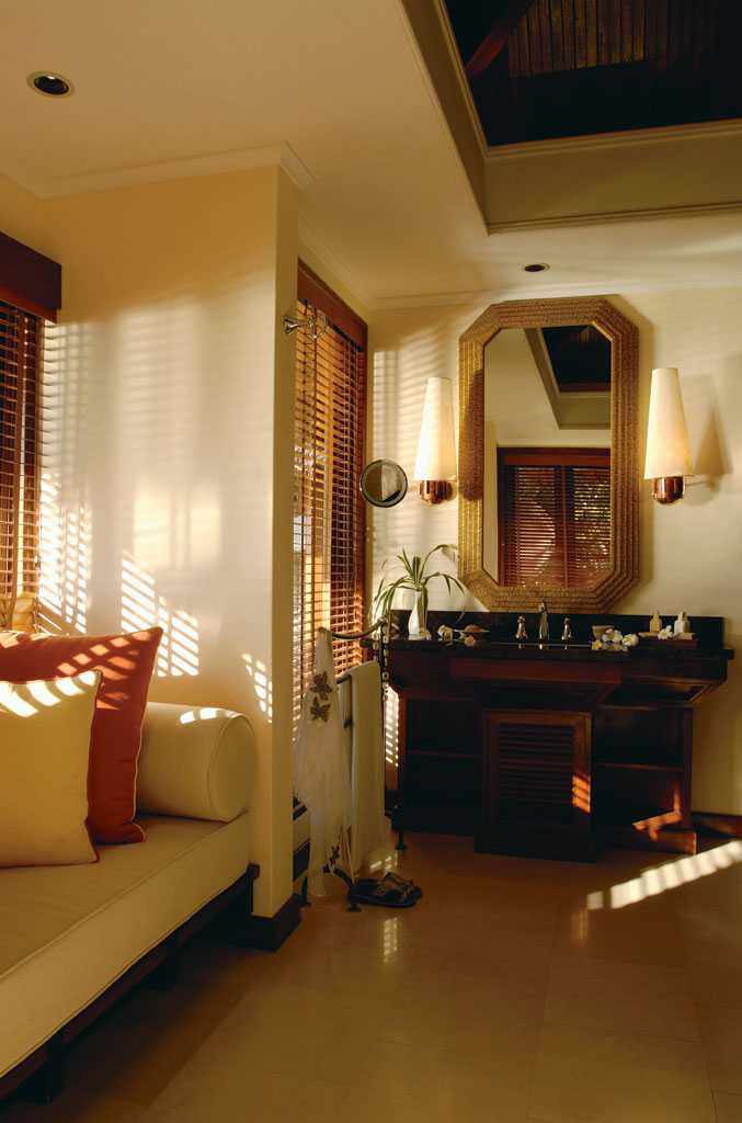 塞舌尔康斯坦茨利莫里亚度假村 Constance Lémuria Resort_phoca_thumb_l_LRPDSPVillaBathrm.jpg