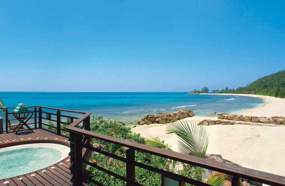 塞舌尔康斯坦茨利莫里亚度假村 Constance Lémuria Resort_phoca_thumb_l_LRPPrVDeckChamb.jpg