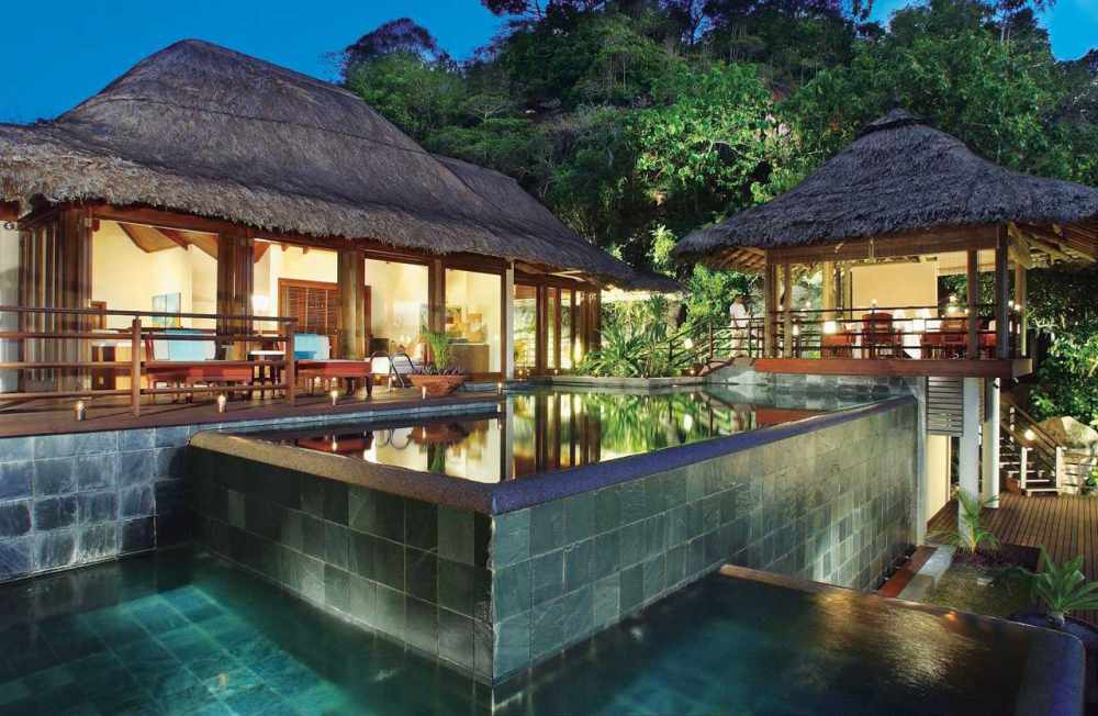 塞舌尔康斯坦茨利莫里亚度假村 Constance Lémuria Resort_phoca_thumb_l_LRPPrVBatimNuit.jpg