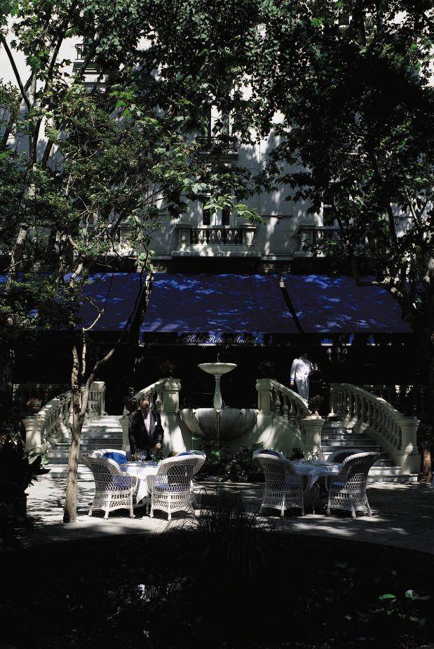 马德里丽思酒店 Hotel Ritz Madrid_RTZ-EXT-GDN-01.jpg