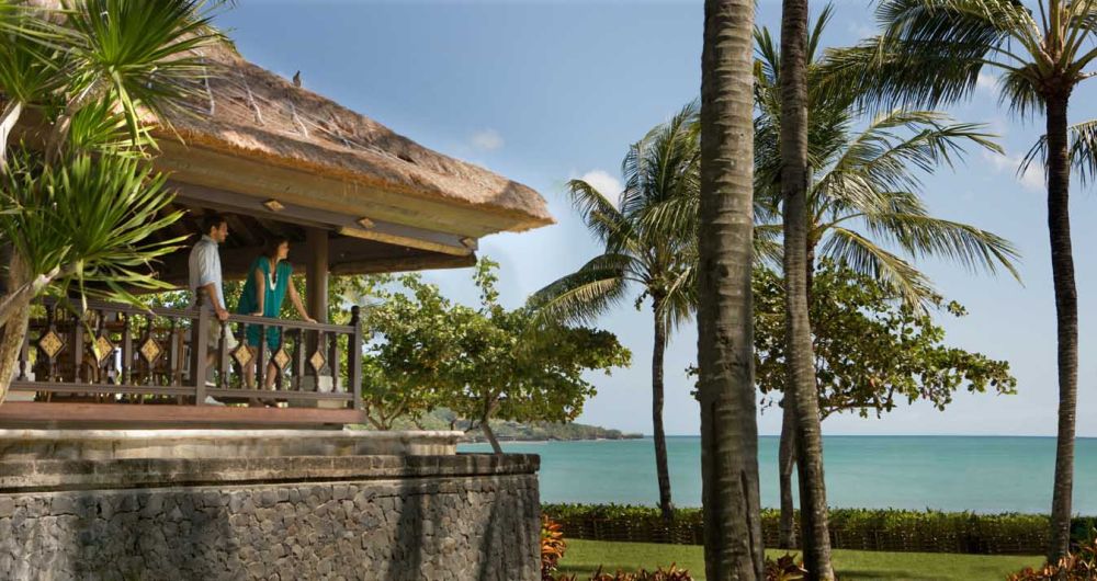 巴厘岛洲际度假酒店（InterContinental Bali Resort）_Jimbaran-Gardens-Bale-Bengong.jpg