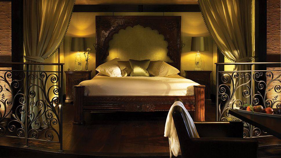 英国牛津米尔顿Le Manoir aux Quat'Saisons酒店_002647-12-suite-bedroom.jpg