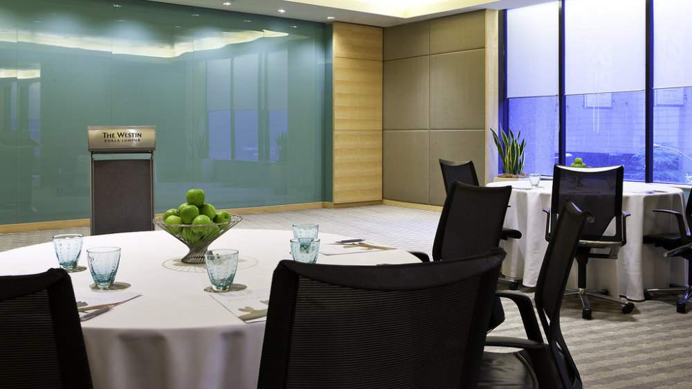 吉隆坡威斯汀酒店_84)The Westin Kuala Lumpur—The Straits - round table set up 拍攝者.jpg