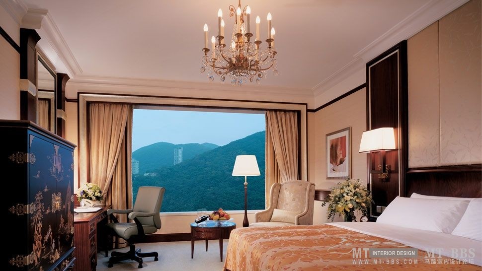 香港香格里拉大酒店(官方高清摄影) Island Shangri-La, Hong Kong_002772-05-bedroom-with-mountain-view.jpg