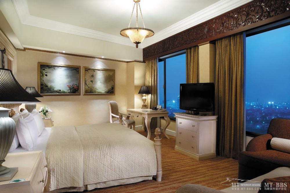 印尼泗水香格里拉大酒店(官方高清摄影) Shangri-La Hotel,Surabaya_(N)17r022h - Bali Suite - Bed Room.jpg
