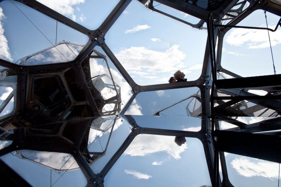 在屋顶上:云城 装置艺术  Tomás Saraceno 设计_ts_010812_15-940x626.jpg