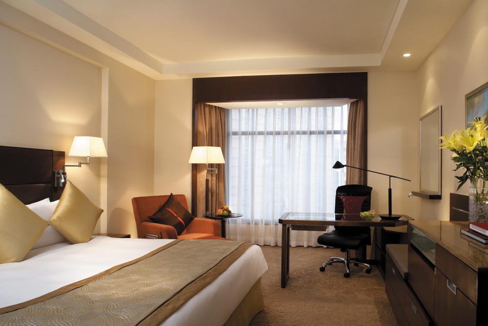 深圳香格里拉大酒店(官方摄影) Shangri-La Hotel Shenzhen_(N)09r012h - Superior room.jpg
