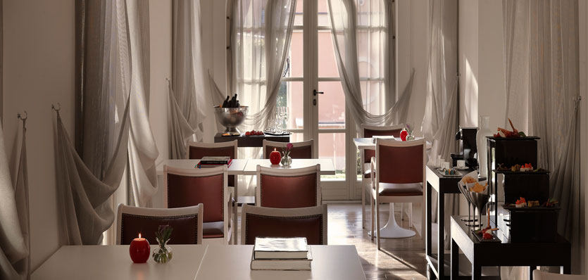 意大利罗马Gran Melia 酒店_11-gran-melia-roma-red-level-lounge.jpg
