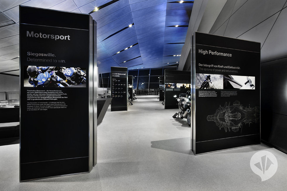 BMW "The car is the star"-宝马展示设计_DP_IMG_BMW-Welt_Motorradausstellung_03.jpg