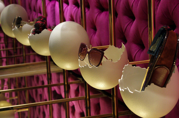 收集～顶级品牌橱窗_Louis-Vuitton-Window-Display-8.jpg