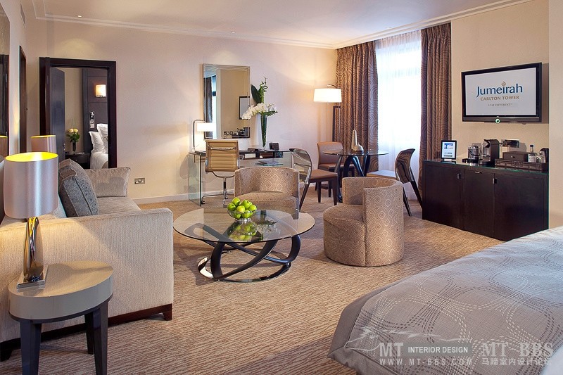 伦敦朱美亚卡尔顿酒店(官方摄影) Jumeirah Carlton Tower_Jumeirah_Carlton_Tower_-_Junior_Suite_Lounge.jpg