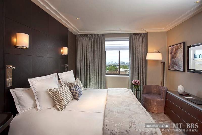 伦敦朱美亚卡尔顿酒店(官方摄影) Jumeirah Carlton Tower_Jumeirah_Carlton_Tower_-_Executive_Suite_Bedroom.jpg