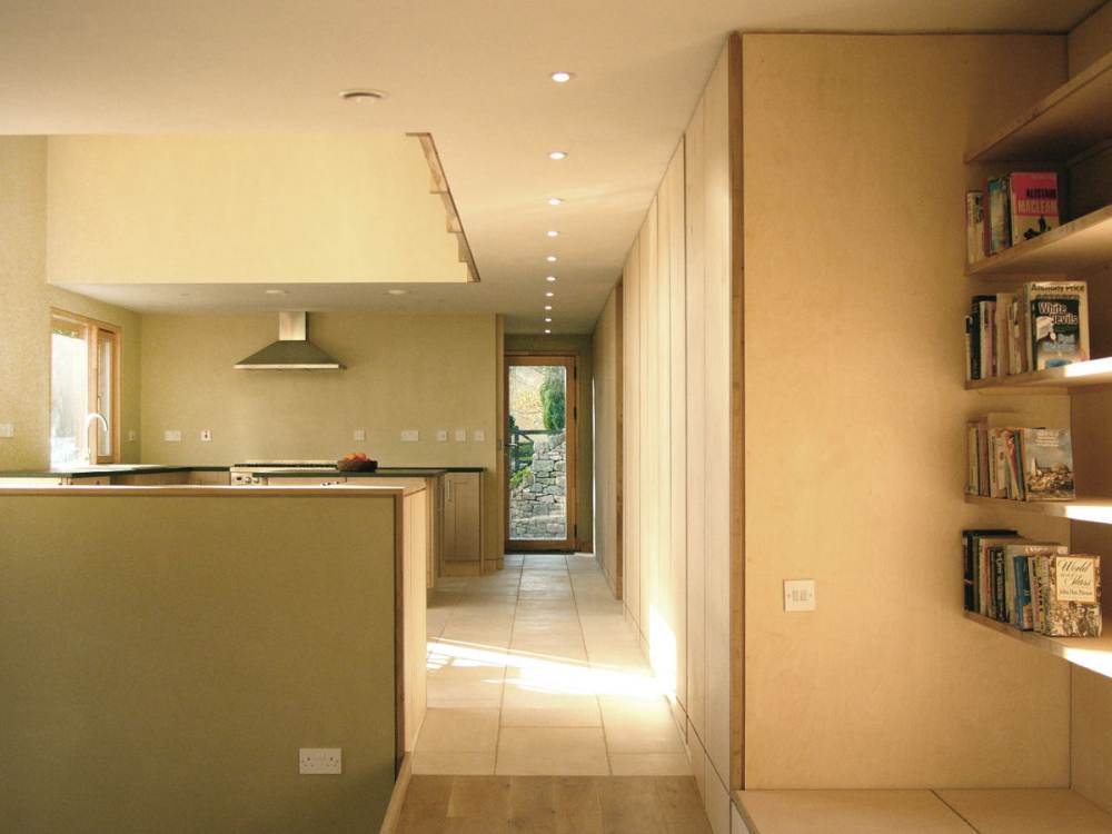 英国威尔士-Ty Pren Eco-House_10_Feilden-Fowles_Ty-Pren_Interior.jpg