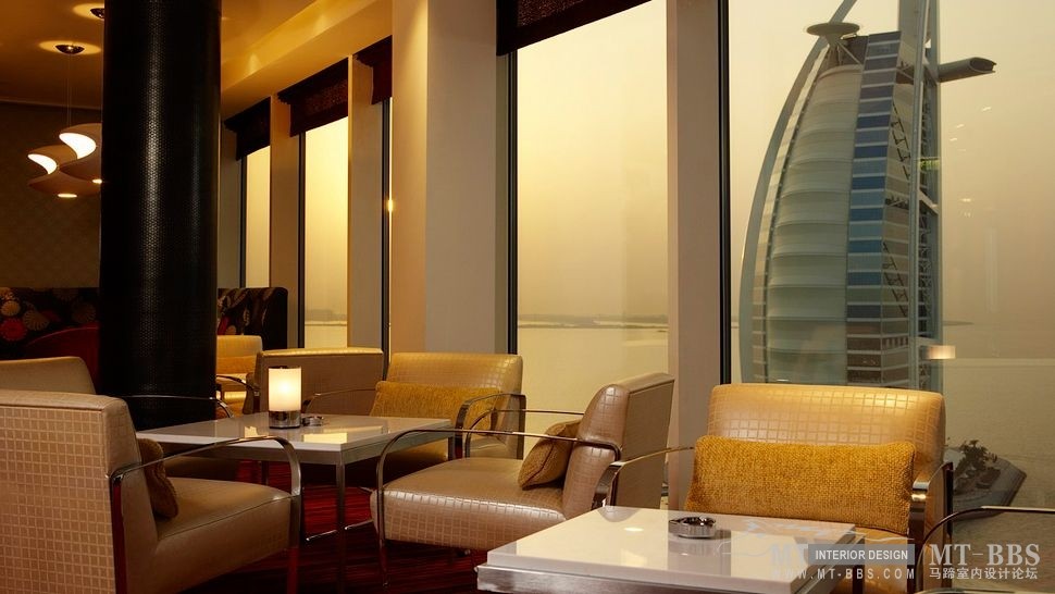 迪拜卓美亚海滩酒店 Jumeirah Beach Hotel_002829-04-bar.jpg