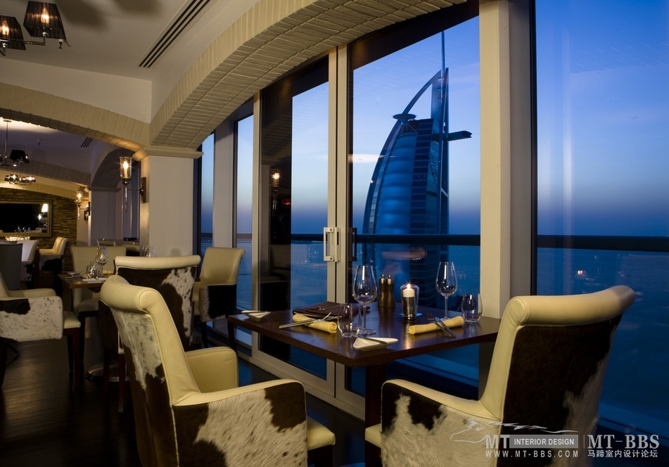 迪拜卓美亚海滩酒店 Jumeirah Beach Hotel_Jumeirah_Beach_Hotel_-_La_Parillia_-_Restaurant_2.jpg