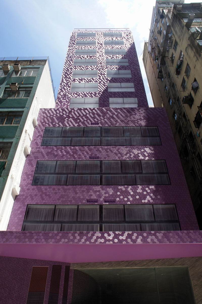 香港湾仔轩尼诗道 Hotel V_Hotel-V_studio-OFF_plusMOOD_facade.jpg