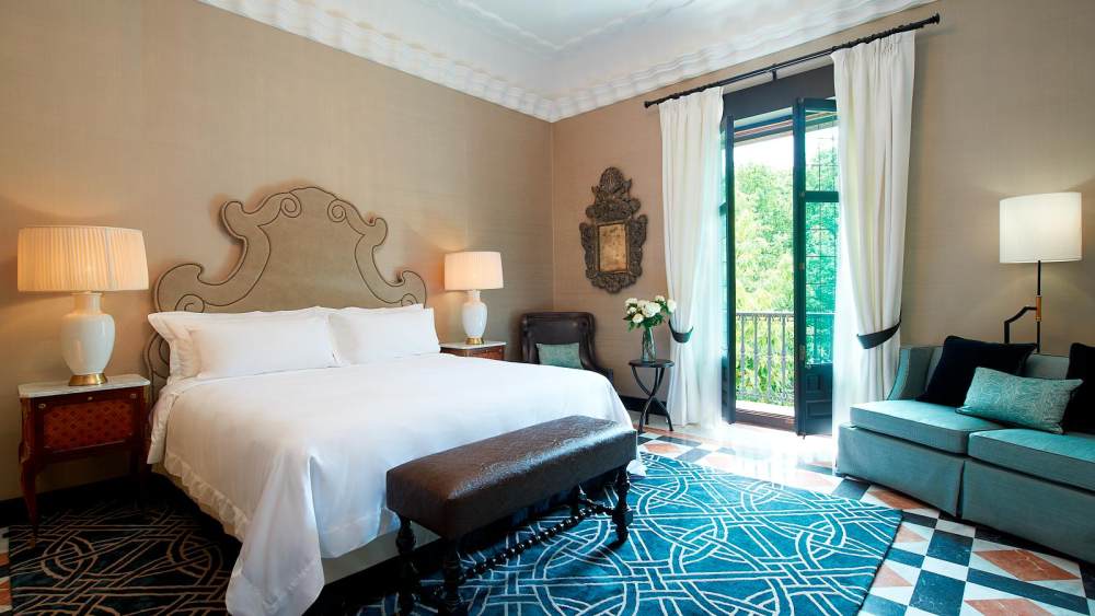 西班牙塞维利亚阿方索十三世酒店 Hotel Alfonso XIII, Seville_HDHotelAlfonsoXIIISevilleRoyalSuiteBedroom.jpg