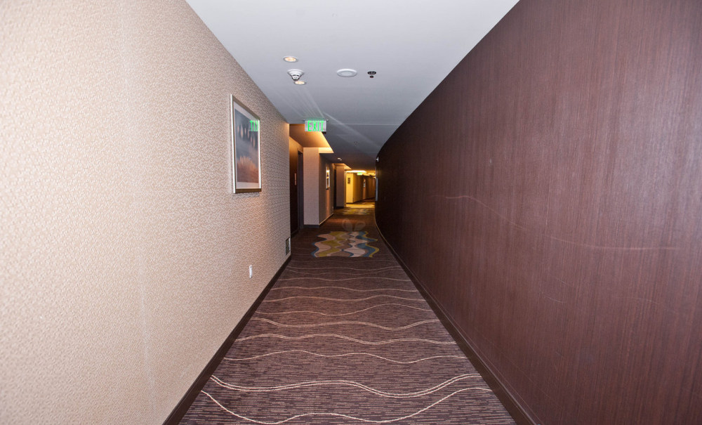 hallways--v744031-1280.jpg