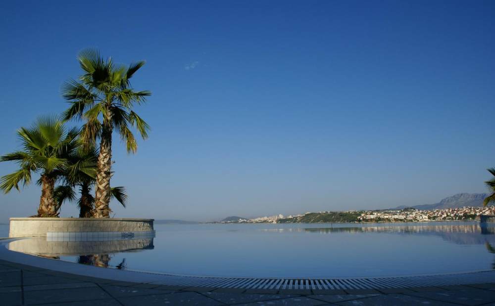 克罗地亚 斯普利特 艾美酒店(官方摄影)_17)Le Meridien Lav, Split—Infinity Outdoor Pool 拍攝者.jpg