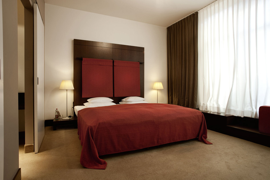 GASTWERK HOTEL HAMBURG_Suite_Schlafzimmer_Gastwerk.jpg