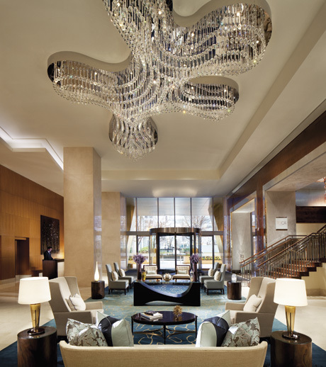 多伦多丽思卡尔顿酒店(The Ritz-Carlton,Toronto )_The Ritz-Carlton, Toronto proudly features 450 pieces of original Canadian art t.jpg